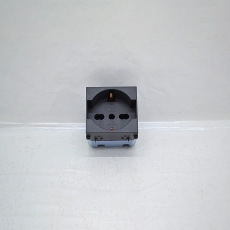 Prise univalente Unel 2P+T16A Urmet